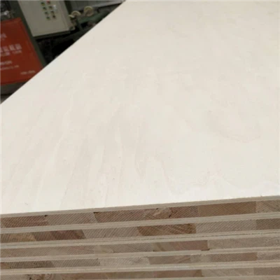 चिनार सैंडविच ब्लॉक बोर्ड